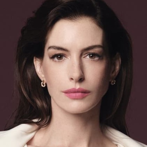 Anne Hathaway