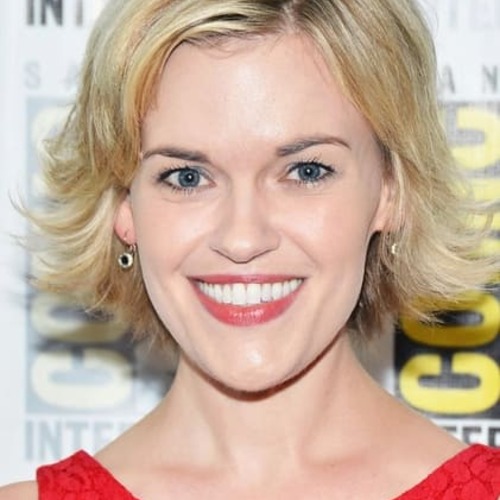 Kari Wahlgren