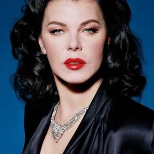 Debi Mazar