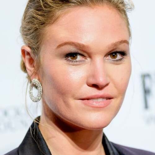 Julia Stiles