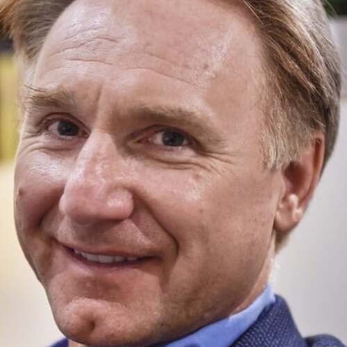 Dan Brown