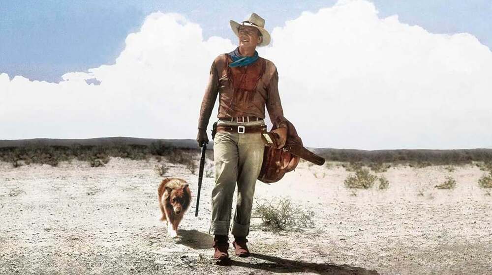 Geraldine Page, actriz de 'Hondo': "John Wayne empez&oacute; a preocuparse por los mexicanos porque estaban acampados pasando fr&iacute;o. Pas&oacute; el resto de la noche con ellos"