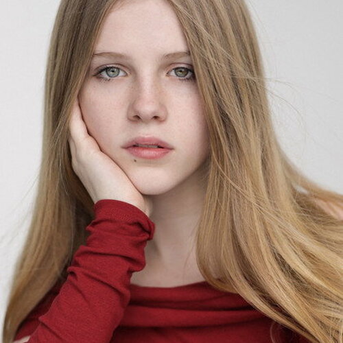 Alyla Browne