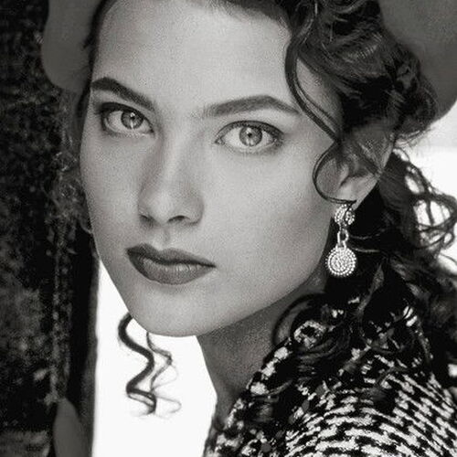 Shalom Harlow