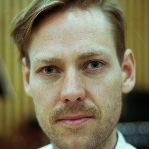 Robert Ames