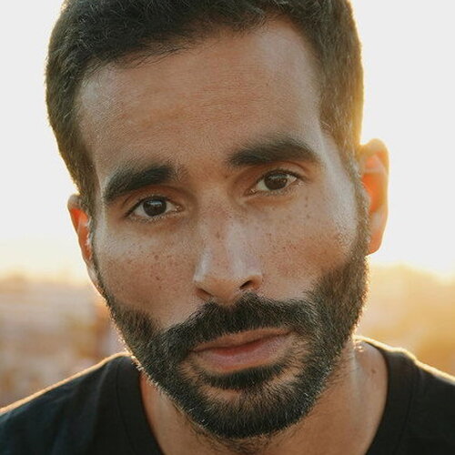 Naby Dakhli
