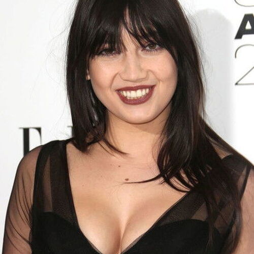 Daisy Lowe