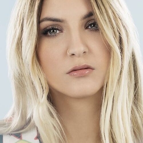 Julia Michaels