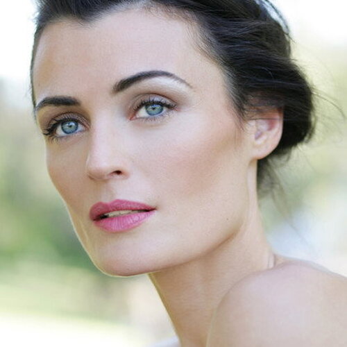 Lyne Renee
