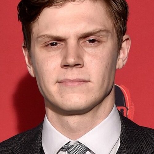 Evan Peters