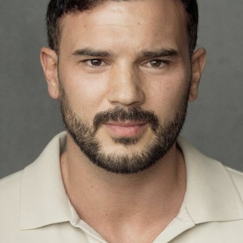 Steven Blades